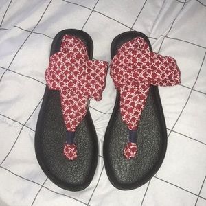 • red and white sanuk sandals •